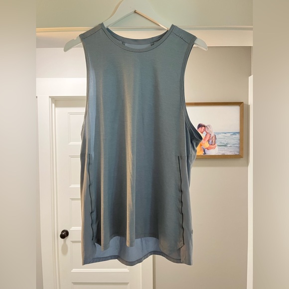 Lululemon Tank Top - Picture 1 of 2